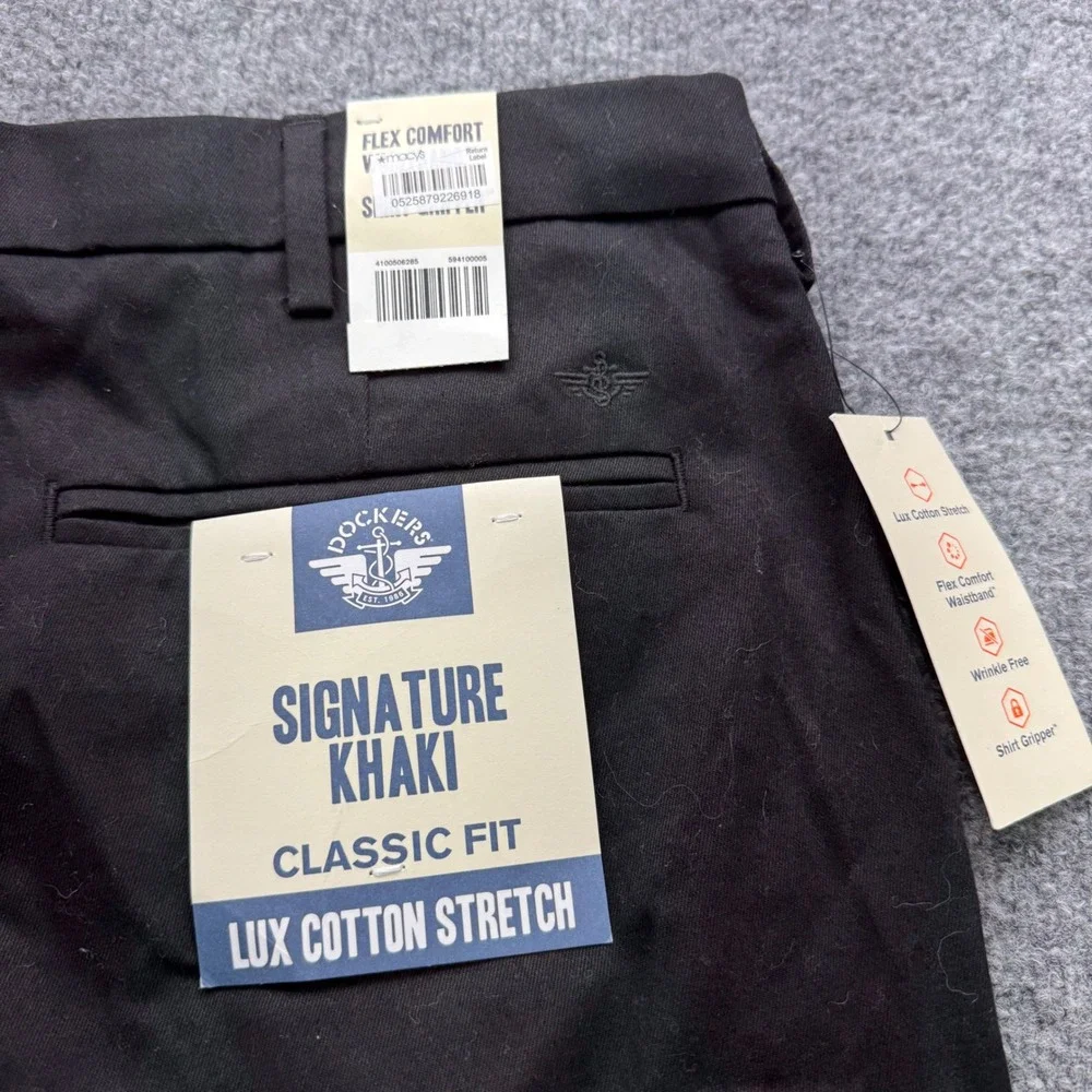 Dockers Signature Khaki Pants Mens 40x29 Black Classic Fit Lux Cotton Stretch